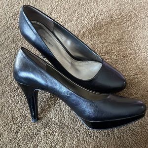 Bandolino Black Leather Heels, Size 8.5